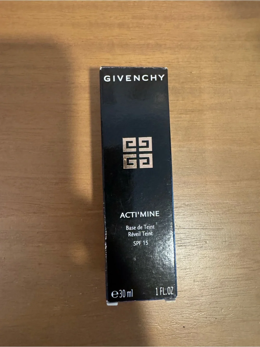 Givenchy Acti'Mine Wake-Up Skin Make-Up Base - Nude Beige (Acti Mango 5)